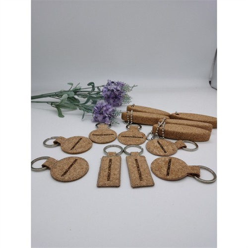 Various Shape Soft Wood Keyrings Sustainable Cork Keychains Slim Models Customized logo for Promotion