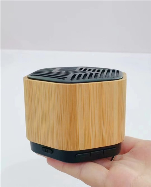 Latest Bluetooth Speaker Wireless Speaker Ecofriendly Wooden or Bamboo Portable Speaker with logo for Promotional Gifts