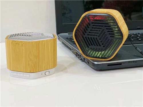 Latest Bluetooth Speaker Wireless Speaker Ecofriendly Wooden or Bamboo Portable Speaker with logo for Promotional Gifts