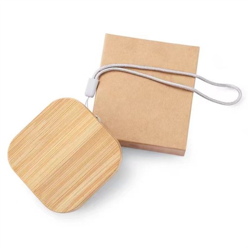 Multi Mobile Phone Charging Set Portable Charger Cables Kit Ecofriendly Wooden or Bamboo box Customized logo for Promotional Gifts