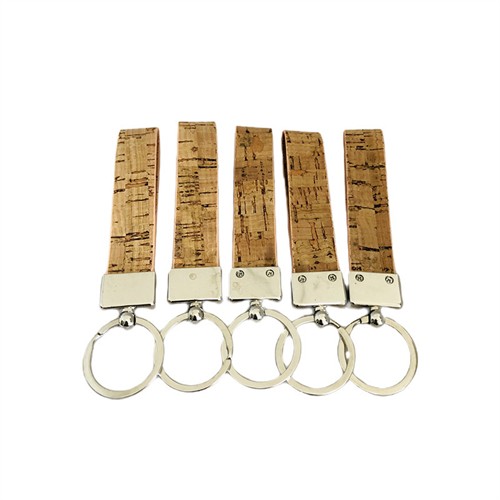 Short Soft Wood Keychains Sustainable Cork Lanyard Cork String Models Customized logo for Promotional Gifts