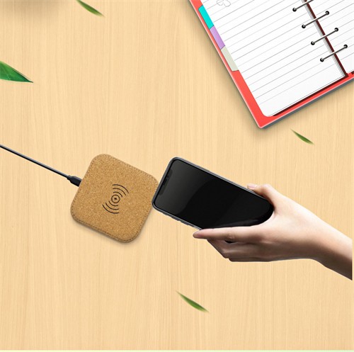 Sustainable Soft Wood Wireless Charger Slim Square Wireless Charging Station Cork Phone Charger Customized logo for Promotion