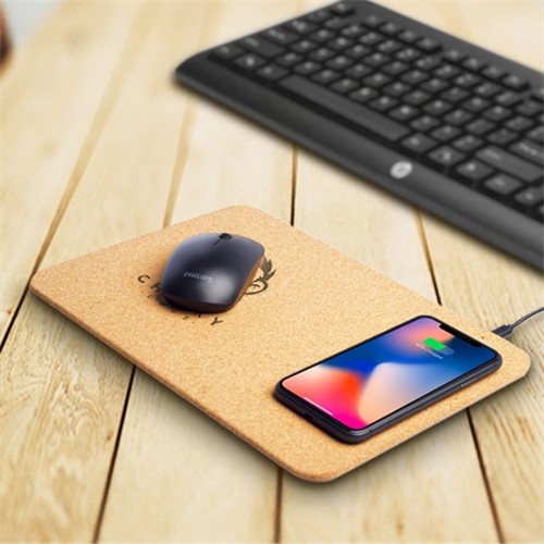 Ecofriendly Soft Wood Wireless Charging Station Cork Wireless Charger with Mousepad Customized logo for Promotion